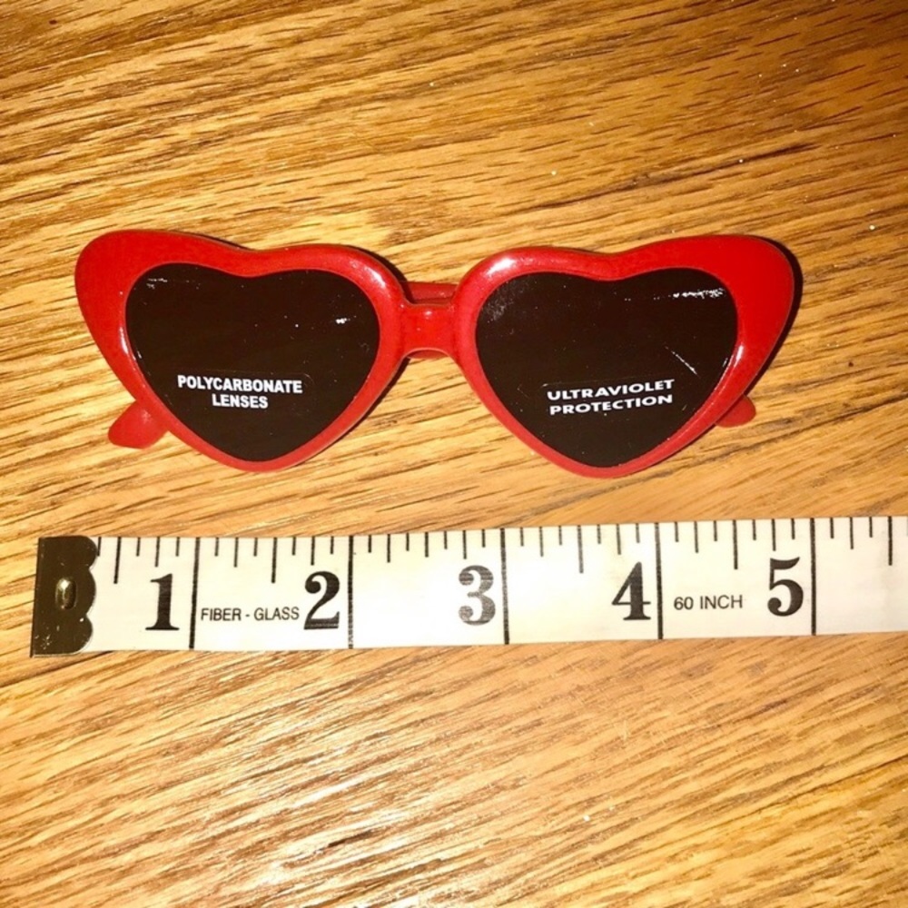 PRINCESS Heart Sunglasses - Picture 4 of 4